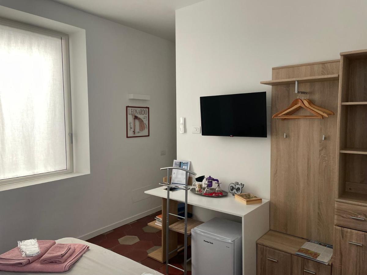 Santa Vincenza - Suite Indipendente Lovere Exterior photo