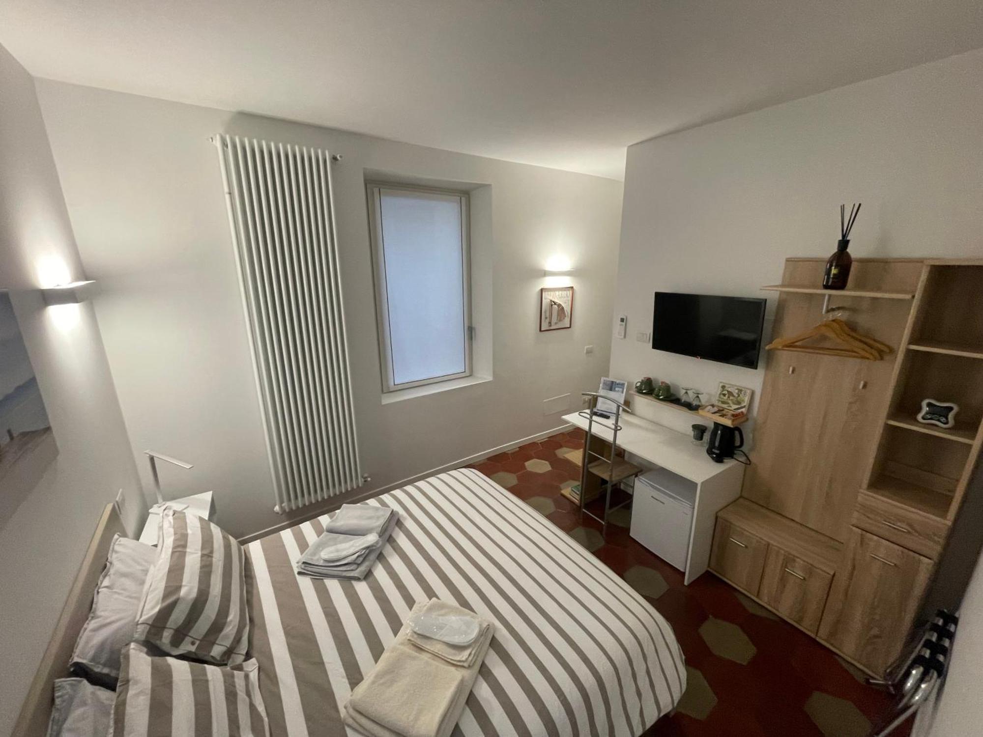 Santa Vincenza - Suite Indipendente Lovere Exterior photo