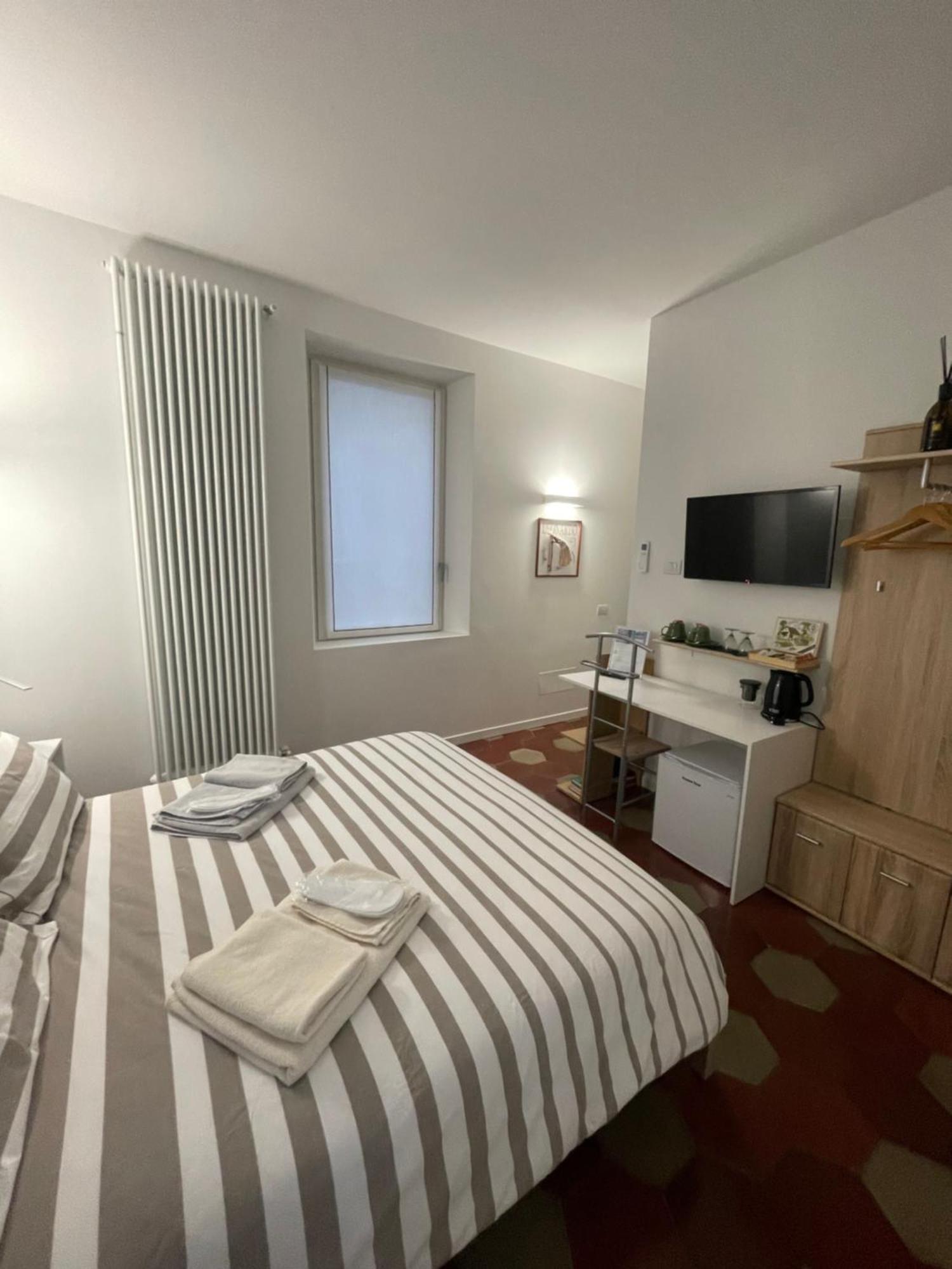 Santa Vincenza - Suite Indipendente Lovere Exterior photo